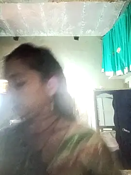 Snapshot of Cuty_kanchna chatting on December 3, 2025, 6:43 am Cuty kanchna online show from December 3, 2025, 6:43 am