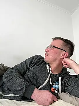 Snapshot of viktor1992-1-1 chatting on March 7, 2026, 10:34 am viktor1992-1-1 online show from March 7, 2026, 10:34 am