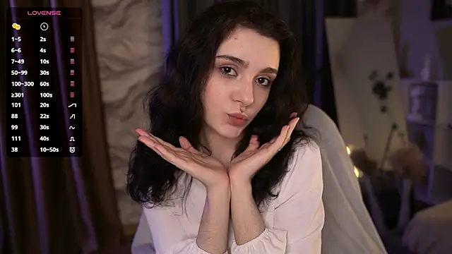 ElizabethMilller  online show from April 26, 2026, 9:34 pm