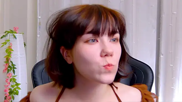 Kelly foox online show from October 11, 2025, 8:46 am