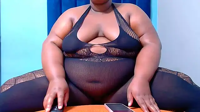 Snapshot of LadyBear2002 chatting on July 9, 2026, 6:23 pm LadyBear2002 online show from July 9, 2026, 6:23 pm