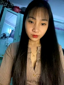 banlinh004 online show from November 27, 2025, 1:46 pm