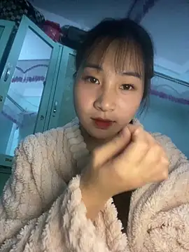 banlinh004 online show from December 21, 2025, 2:46 pm