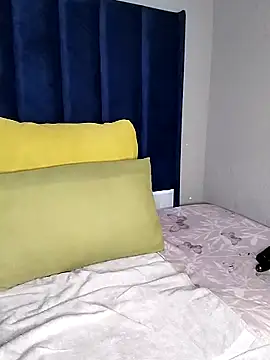 SweetJuicyPussy97 online show from February 21, 2026, 6:20 pm