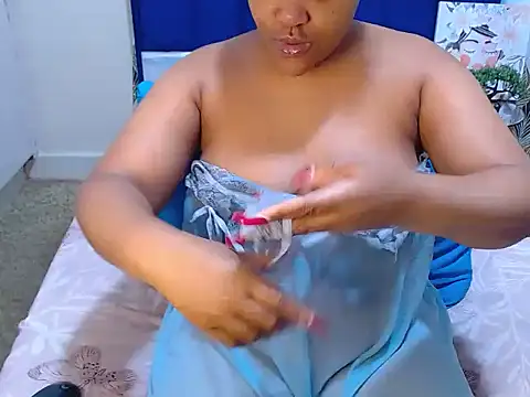 SweetJuicyPussy97 online show from July 11, 2026, 7:05 pm