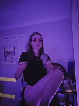 Snapshot of lonely_Cosplay_chick chatting on November 27, 2025, 3:14 pm lonely Cosplay chick online show from November 27, 2025, 3:14 pm