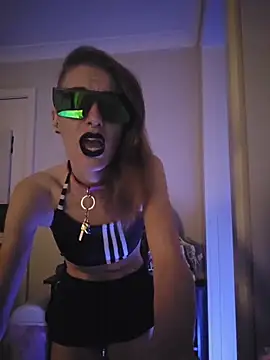 Snapshot of lonely_Cosplay_chick chatting on December 19, 2025, 4:03 pm lonely Cosplay chick online show from December 19, 2025, 4:03 pm