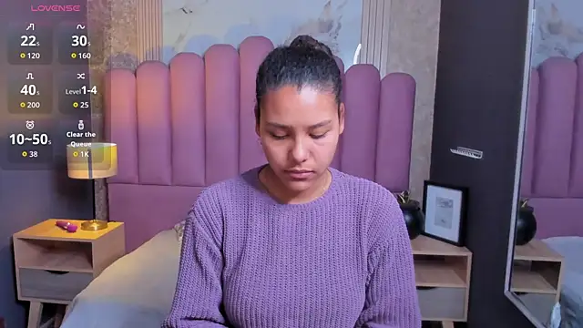 AriaVega online show from December 16, 2025, 12:54 pm