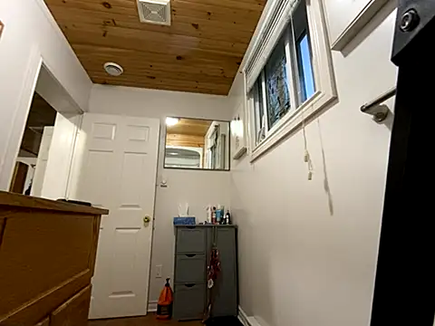 Snapshot of mcxxx87 chatting on October 31, 2025, 10:44 pm mcxxx87 online show from October 31, 2025, 10:44 pm