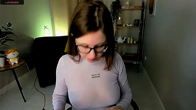 Snapshot of arizzzona chatting on November 17, 2025, 6:19 am arizzzona online show from November 17, 2025, 6:19 am