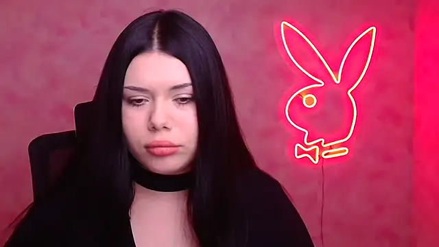 Mona Esty online show from December 1, 2025, 8:25 pm