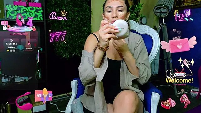 nicolepalmer online show from July 2, 2026, 5:35 am