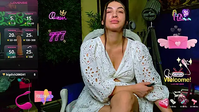 nicolepalmer online show from August 3, 2026, 9:04 am