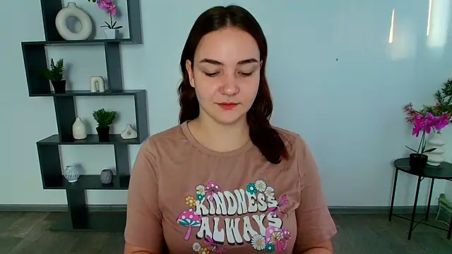 OliviaMontgommery online show from November 25, 2025, 6:02 am