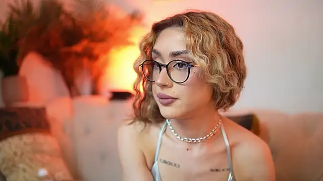 AileenKiss online show from July 12, 2026, 8:11 pm
