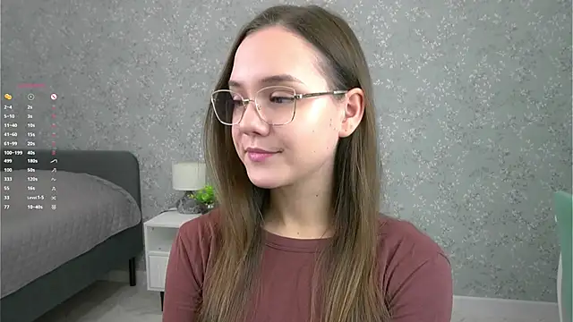 SweetSaraPie online show from December 5, 2025, 6:48 pm