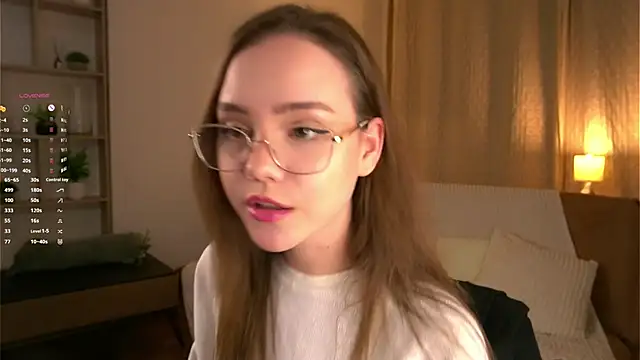 SweetSaraPie online show from March 2, 2026, 6:04 pm