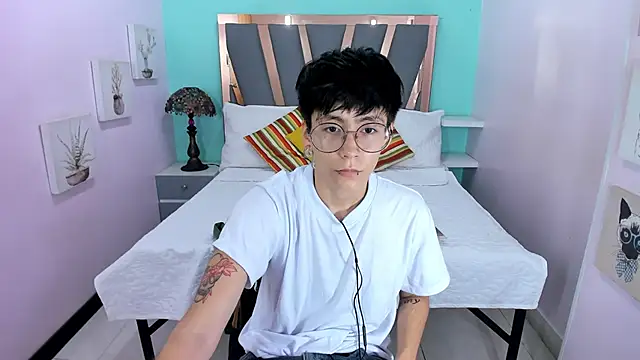 Snapshot of Teddy_Jacobs chatting on October 8, 2025, 9:12 pm Teddy Jacobs online show from October 8, 2025, 9:12 pm