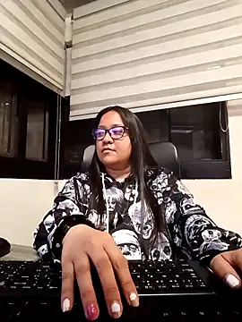 Snapshot of Xander_Taylor_ chatting on October 9, 2025, 6:11 am Xander Taylor online show from October 9, 2025, 6:11 am