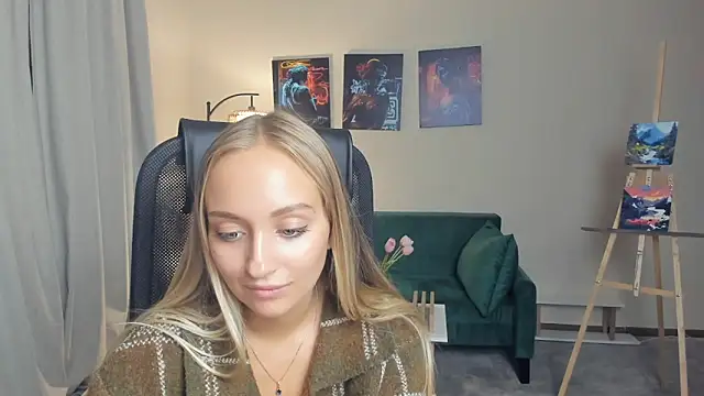 Snapshot of MikeDreese chatting on October 6, 2025, 3:42 pm MikeDreese online show from October 6, 2025, 3:42 pm