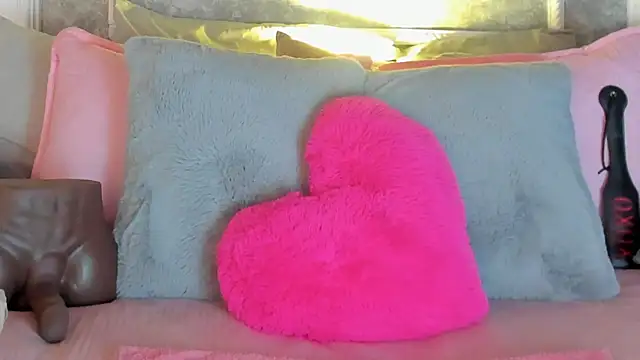 Snapshot of _victoriaa__lois chatting on October 22, 2025, 8:30 pm victoriaa lois online show from October 22, 2025, 8:30 pm