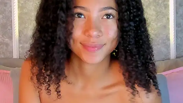 Snapshot of _victoriaa__lois chatting on November 26, 2025, 11:39 pm victoriaa lois online show from November 26, 2025, 11:39 pm