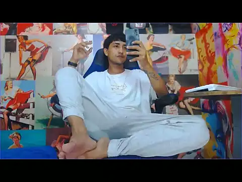 Snapshot of dazo_vnzl12 chatting on December 4, 2025, 2:10 am dazo vnzl12 online show from December 4, 2025, 2:10 am