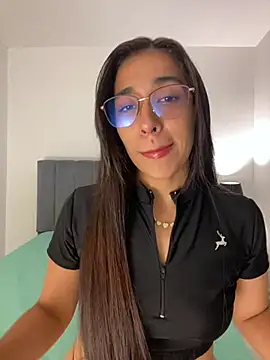 SabrinaEvanss  online show from May 19, 2026, 7:53 pm