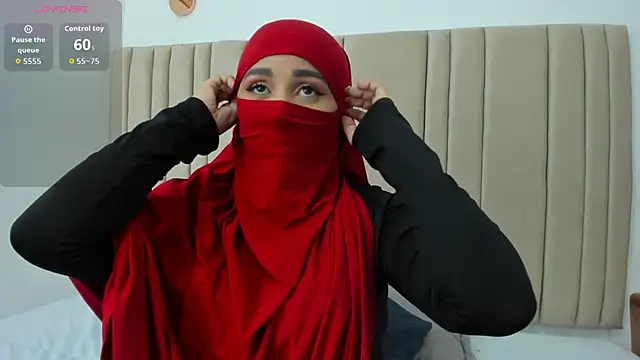 Snapshot of _alishaa_c chatting on October 9, 2025, 2:31 am alishaa c online show from October 9, 2025, 2:31 am