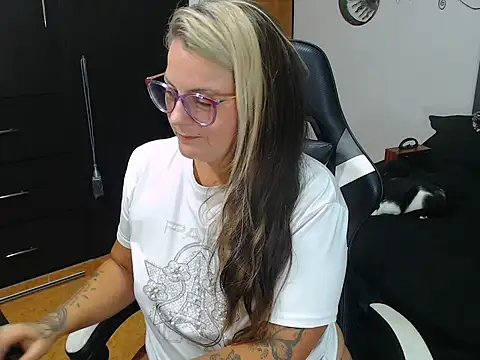 Snapshot of perlagoloza05 chatting on October 23, 2025, 3:39 am perlagoloza05 online show from October 23, 2025, 3:39 am