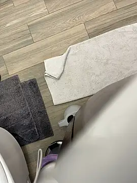 4dagals online show from April 14, 2026, 6:14 pm