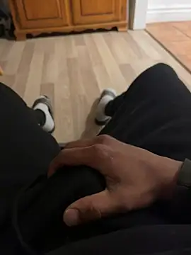 4dagals online show from April 16, 2026, 4:35 am