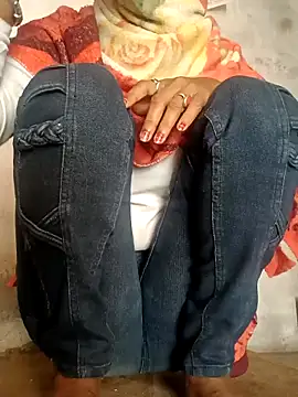 Snapshot of Hotty-romi3 chatting on November 13, 2025, 3:05 am Hotty-romi3 online show from November 13, 2025, 3:05 am