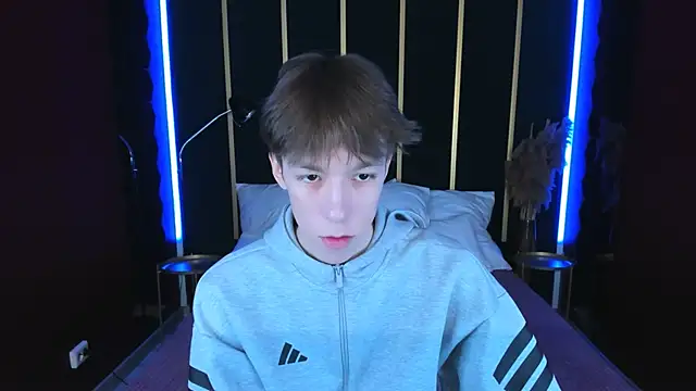 MarkBranston online show from November 19, 2025, 5:51 am