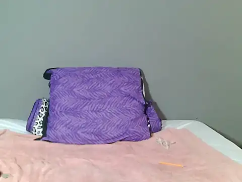 Snapshot of BoobsBae04 chatting on October 19, 2025, 5:46 pm BoobsBae04 online show from October 19, 2025, 5:46 pm