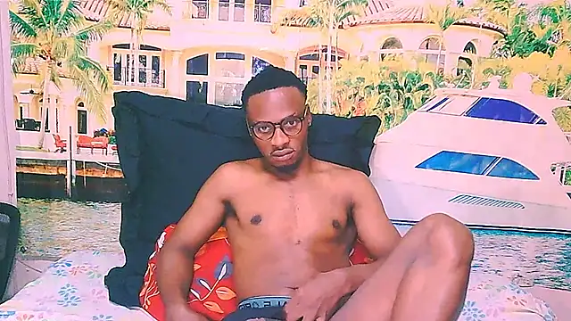 EbonyTiger69 online show from April 24, 2026, 1:13 pm