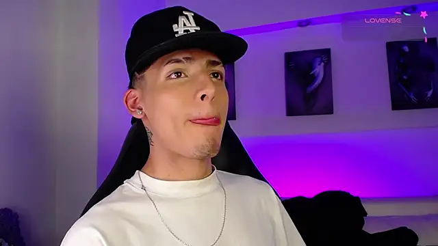 MateoMitchell online show from February 8, 2026, 8:45 pm