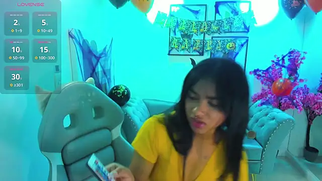 Juliie coper online show from October 29, 2025, 12:51 pm