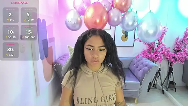 Juliie coper online show from November 15, 2025, 12:34 pm