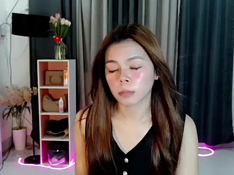 Snapshot of buttycamillex chatting on May 27, 2026, 7:11 pm buttycamillex online show from May 27, 2026, 7:11 pm