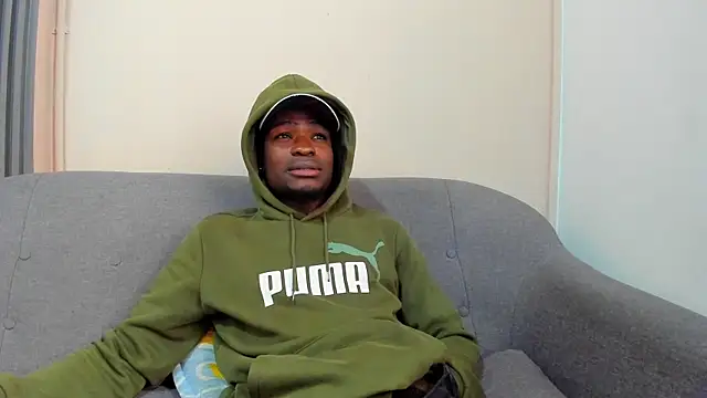 Snapshot of COMPTON_01 chatting on October 10, 2025, 1:21 pm COMPTON 01 online show from October 10, 2025, 1:21 pm