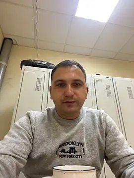 Mahrovmaxim online show from October 9, 2025, 6:11 am