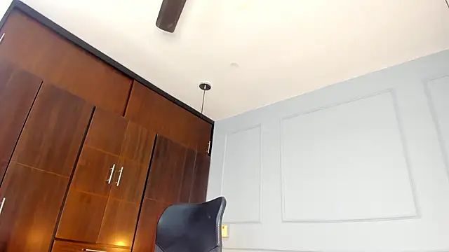 Rose monroee online show from October 27, 2025, 7:51 pm