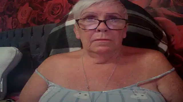 Snapshot of Playful_MILF_Demi chatting on May 28, 2026, 6:49 pm Playful MILF Demi online show from May 28, 2026, 6:49 pm