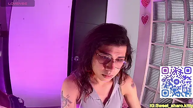 Sweet-SharoKitty online show from May 12, 2026, 6:49 pm
