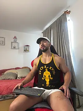 Ezzio Scolaro online show from February 15, 2026, 1:31 pm