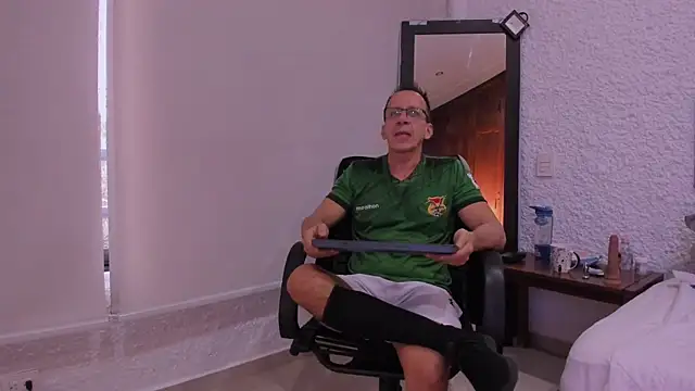  axelking  online show from December 15, 2025, 11:25 am