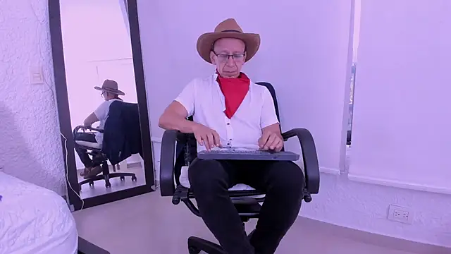  axelking  online show from February 24, 2026, 11:30 am