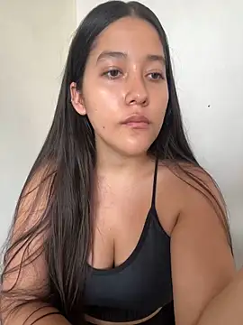 Nhefertary online show from October 23, 2025, 9:57 pm