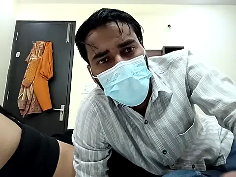 Snapshot of horny_milf_couple chatting on October 13, 2025, 4:18 pm horny milf couple online show from October 13, 2025, 4:18 pm